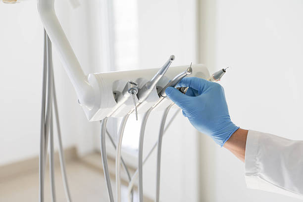 24/7 Emergency Dental Veneers experts in Navy, VA